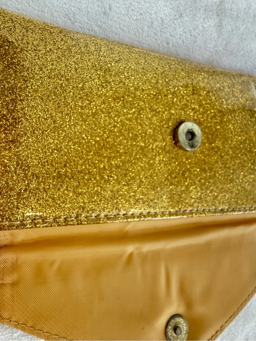 LULU ENVELOPE TRIFOLD WALLET WOMENS 4X7 GOLD GLITTER PATENT SHIMMER